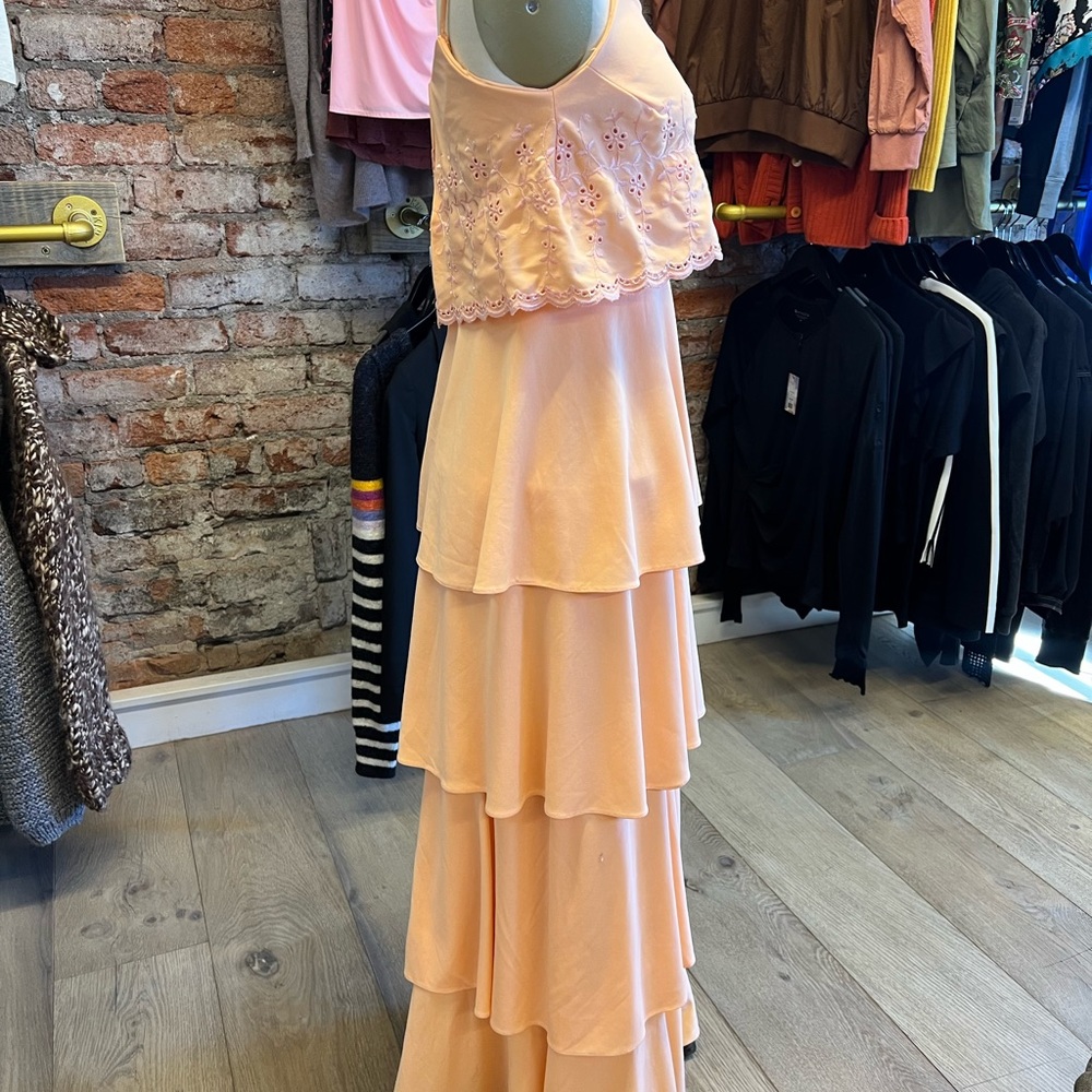Beautiful Vintage peach tiered dress